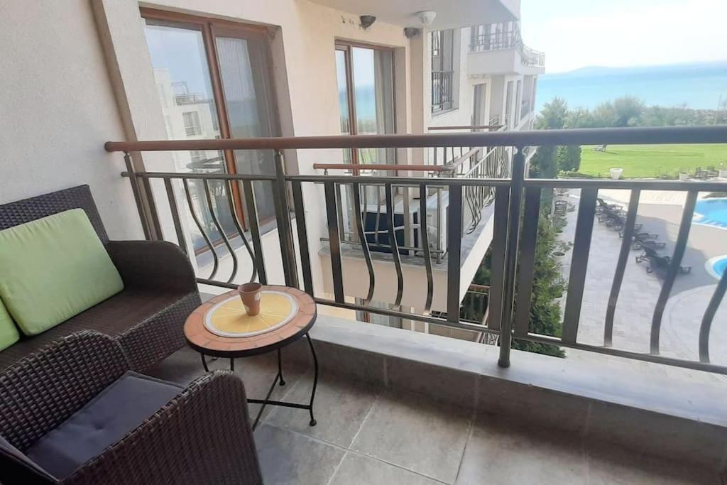 Apartments In Diamond Beach 부르가스 외부 사진